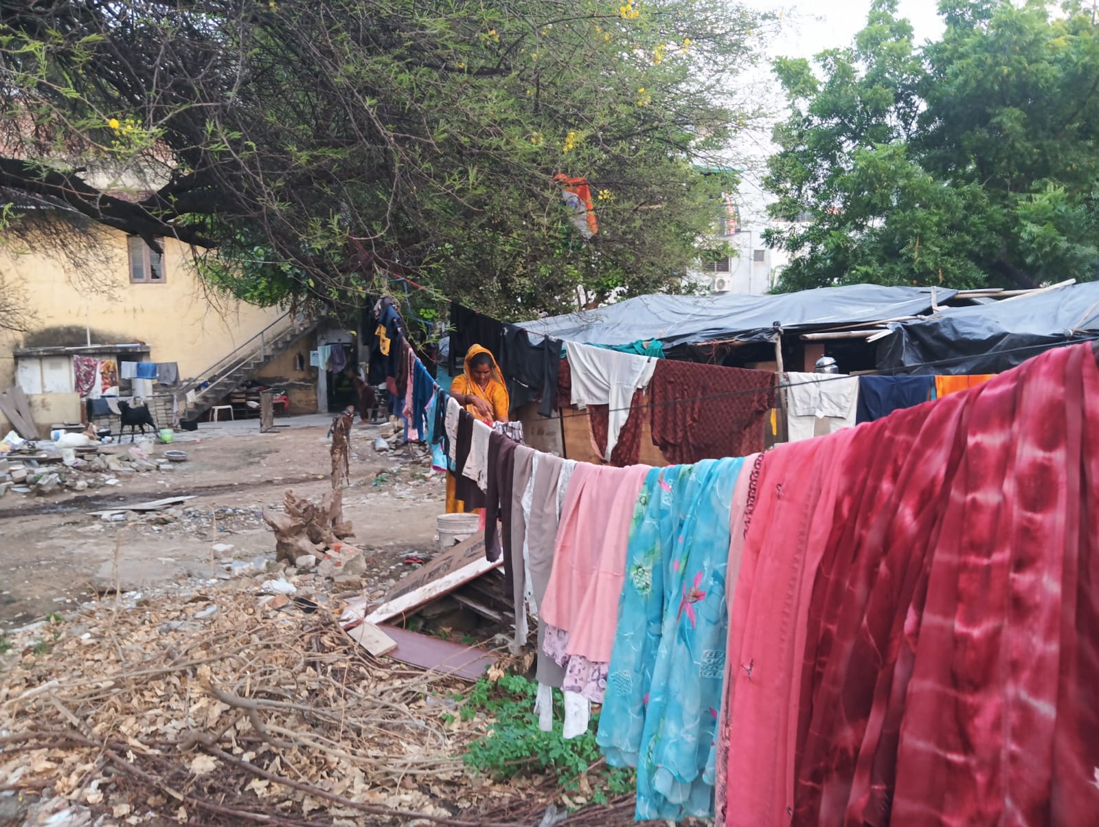 Apart from paid work, washing clothes is just one of the many domestic tasks that the women of Arjun Ashram basti have to do on a daily basis. Balwantbhai Rajput/CLRA